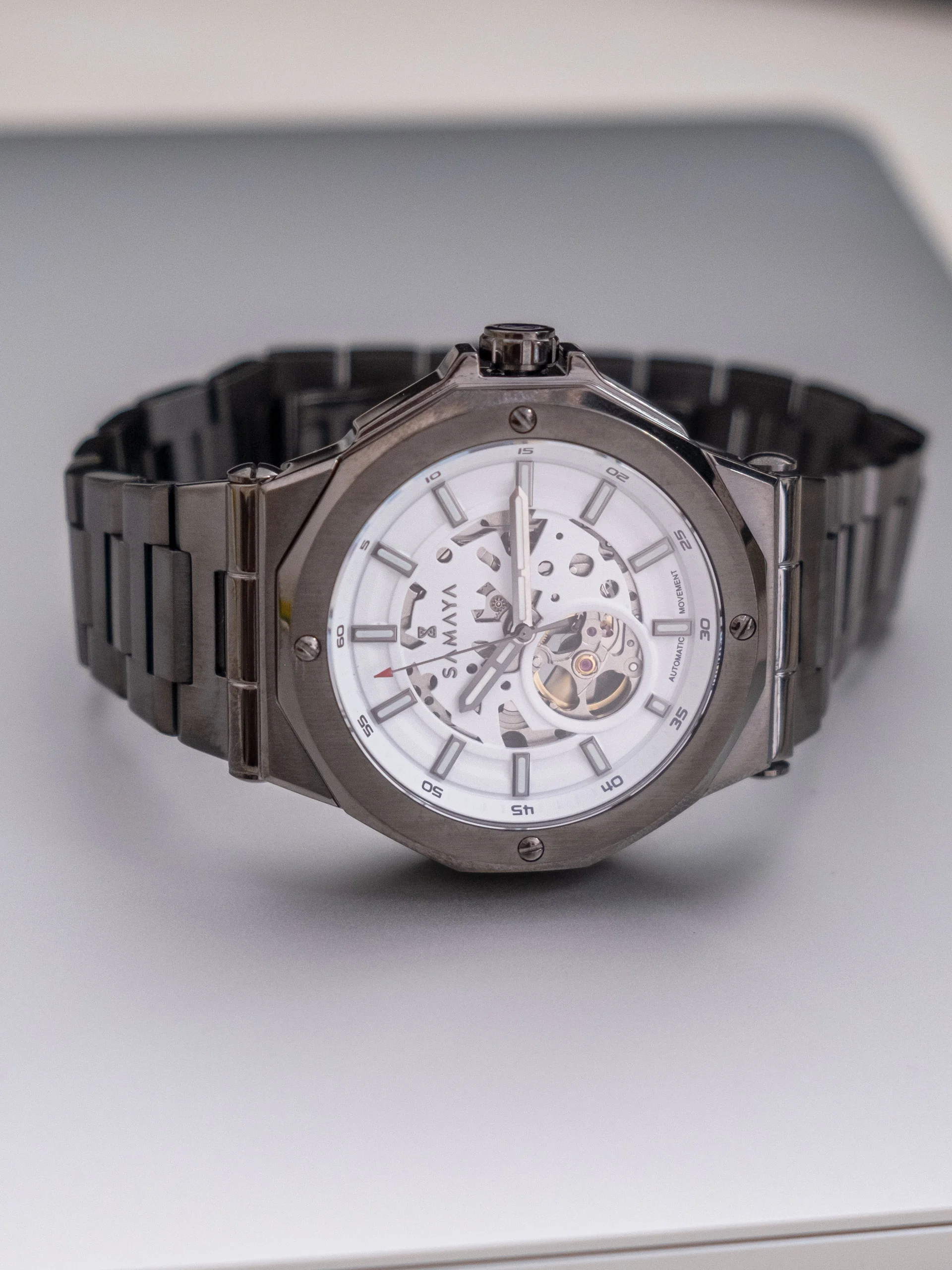 Everest Gun Metal White Automatic Everest Gun Metal White Automatic